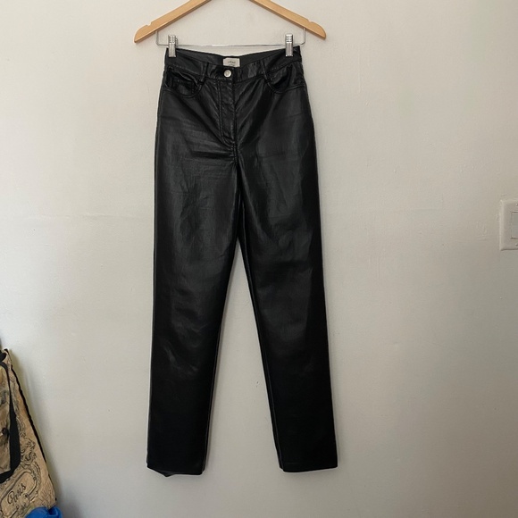 Aritzia Wilfred The Melina Vegan Faux Leather Grunge Straight Leg Pant in Black - Picture 2 of 6